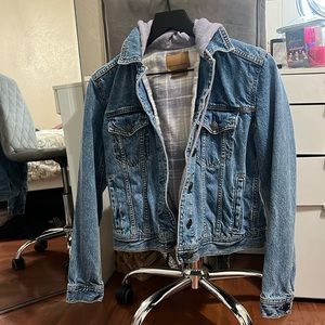 American Eagle jacket only worn twice